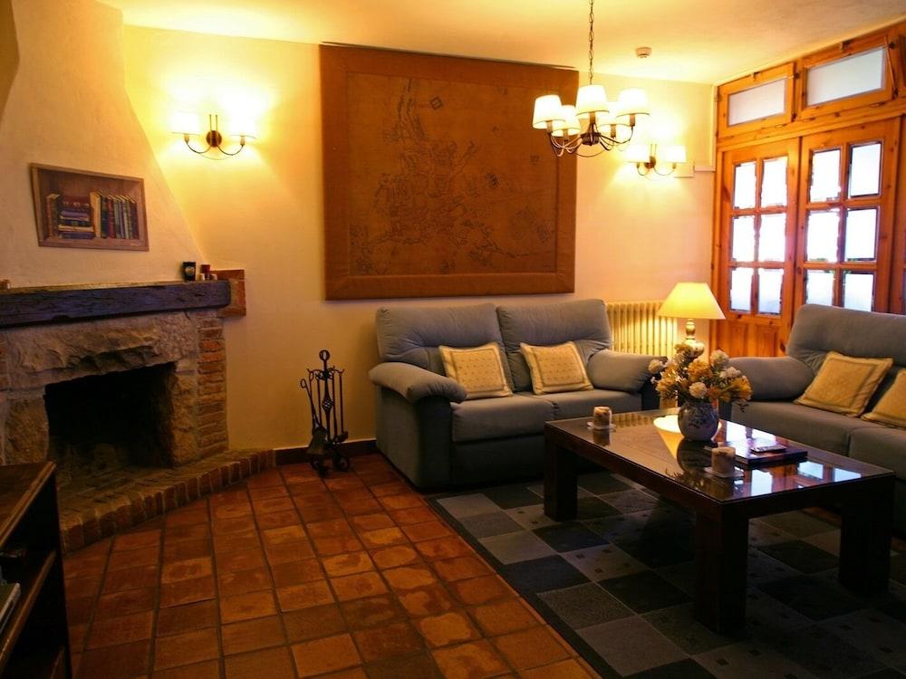 Casa Camila Oviedo
